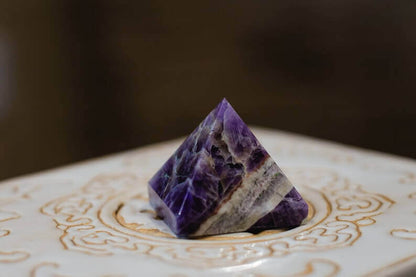 Amethyst Pyramid - Natural Amethyst Pyramid | Shika Wellbeing UK